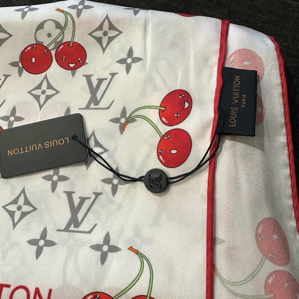 Louis Vuitton Red and White Cherry Scarf - Picture 4 of 11